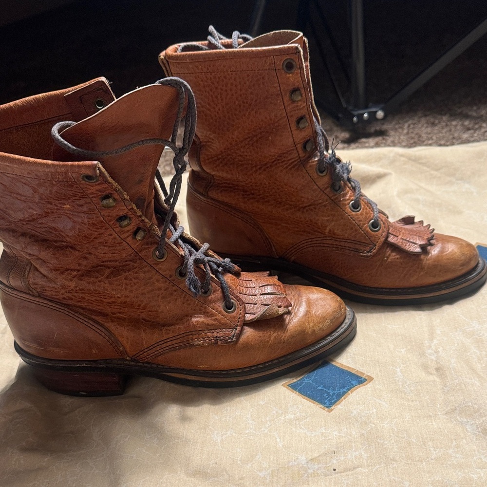 Woman’s Tan Leather Lace-Up Work Boots